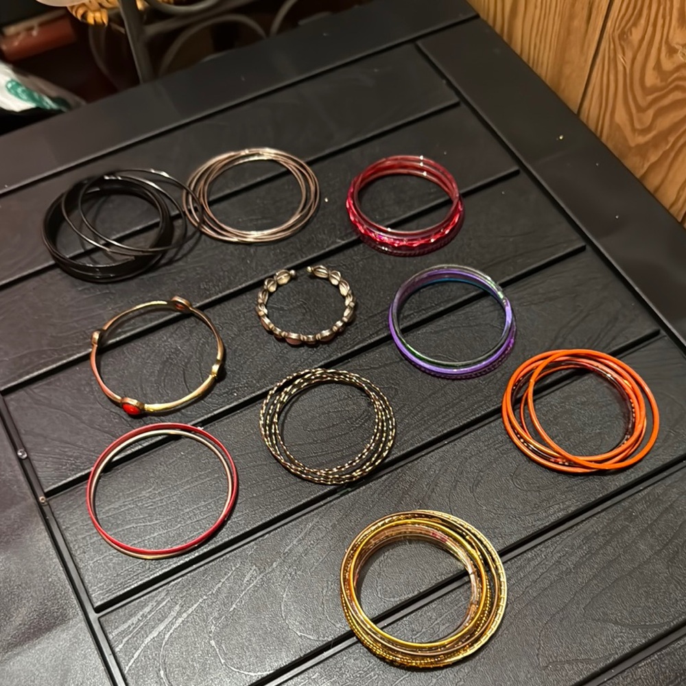 Elegant Multicolor Bangle Set